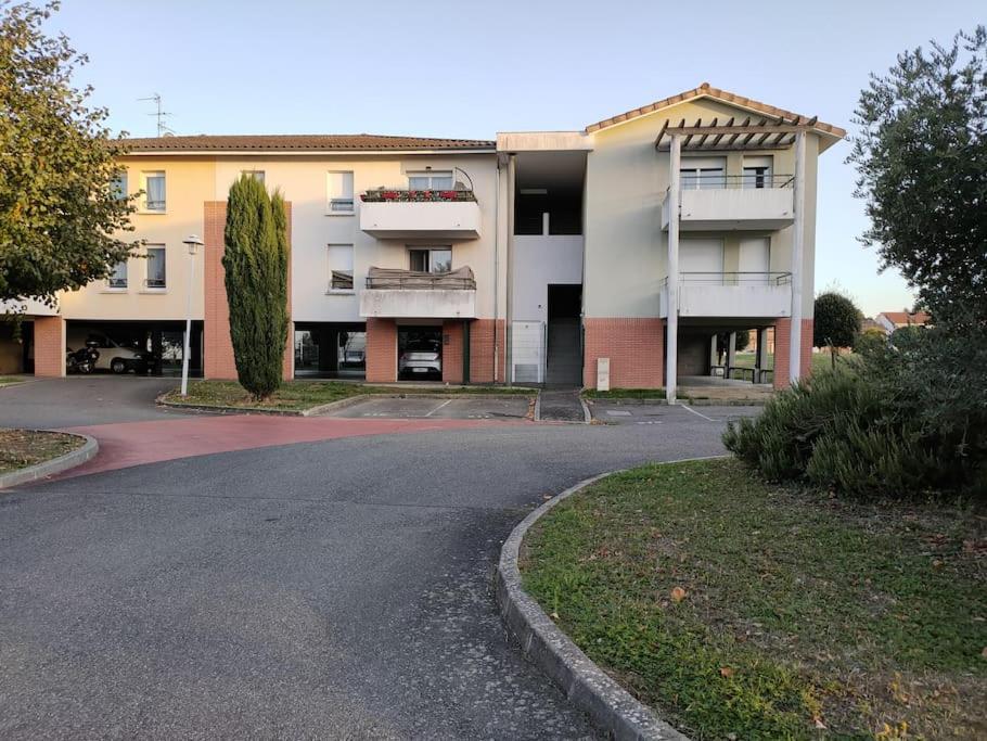 Spacieux Et Joli Appartement De 2 A 4 Personnes • Parking • Wifi Fenouillet  Exterior photo